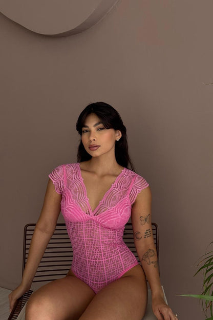 LACE BODY V NECKLINE